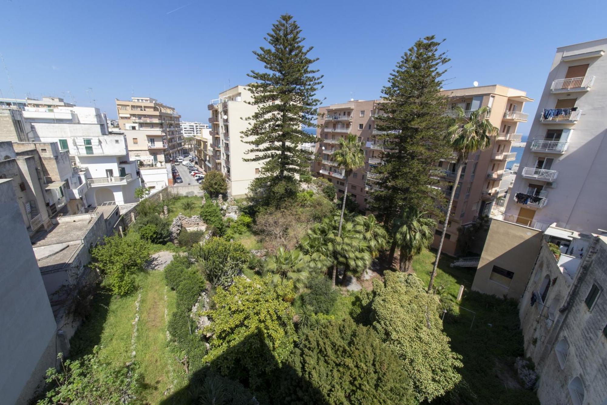 Marefuori Apartment *