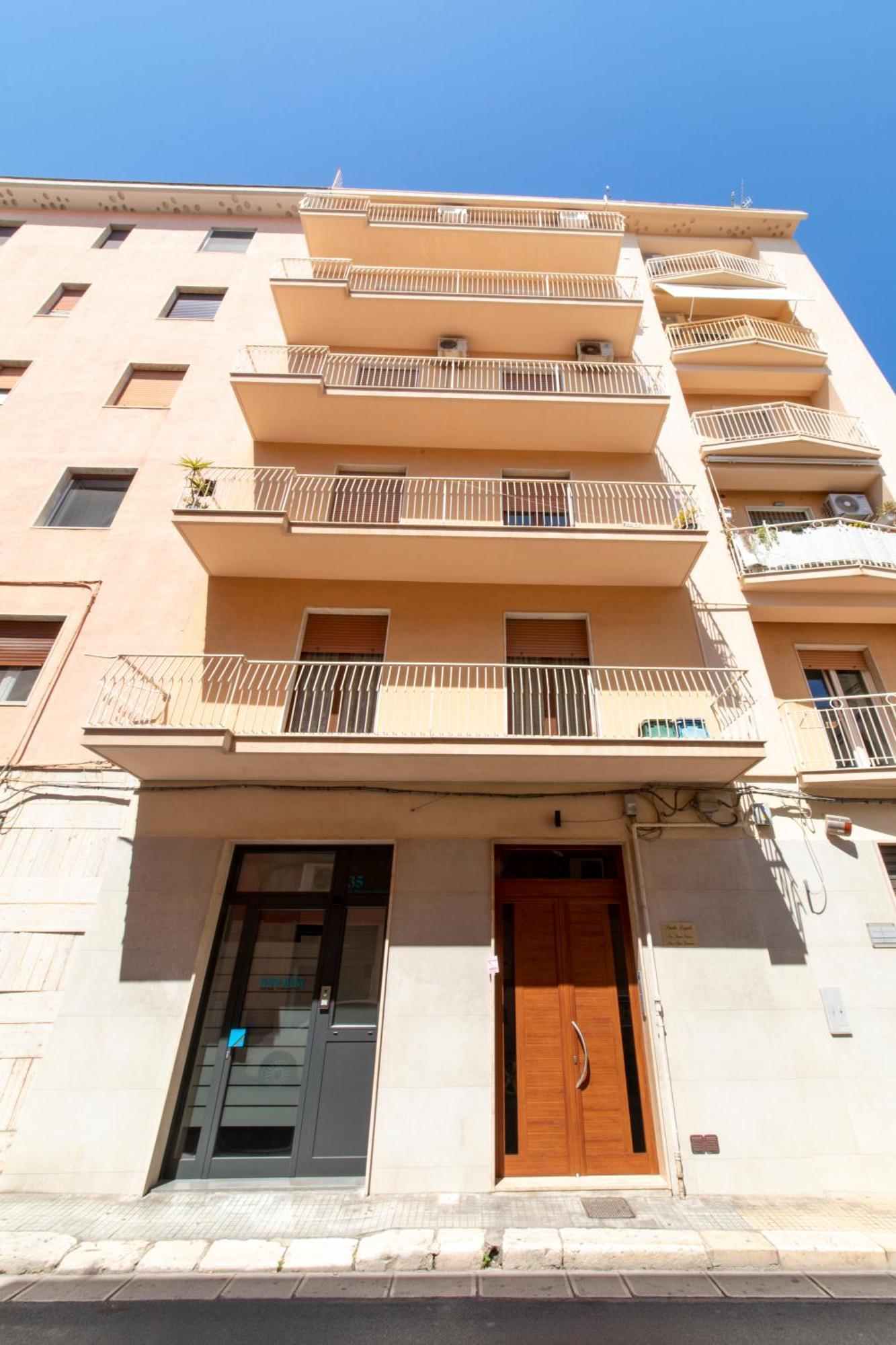 Marefuori Apartment
